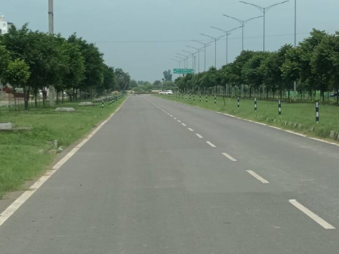 Banur-Zirakpur road